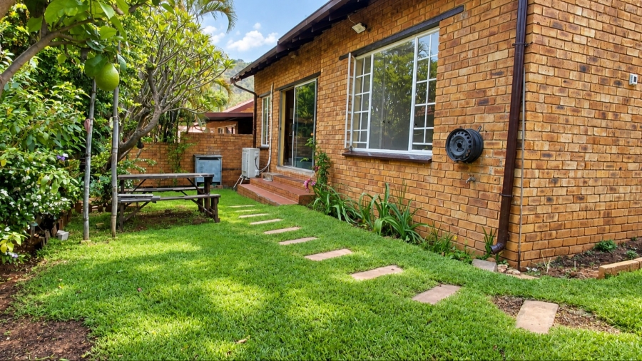 3 Bedroom Property for Sale in Safari Gardens North West